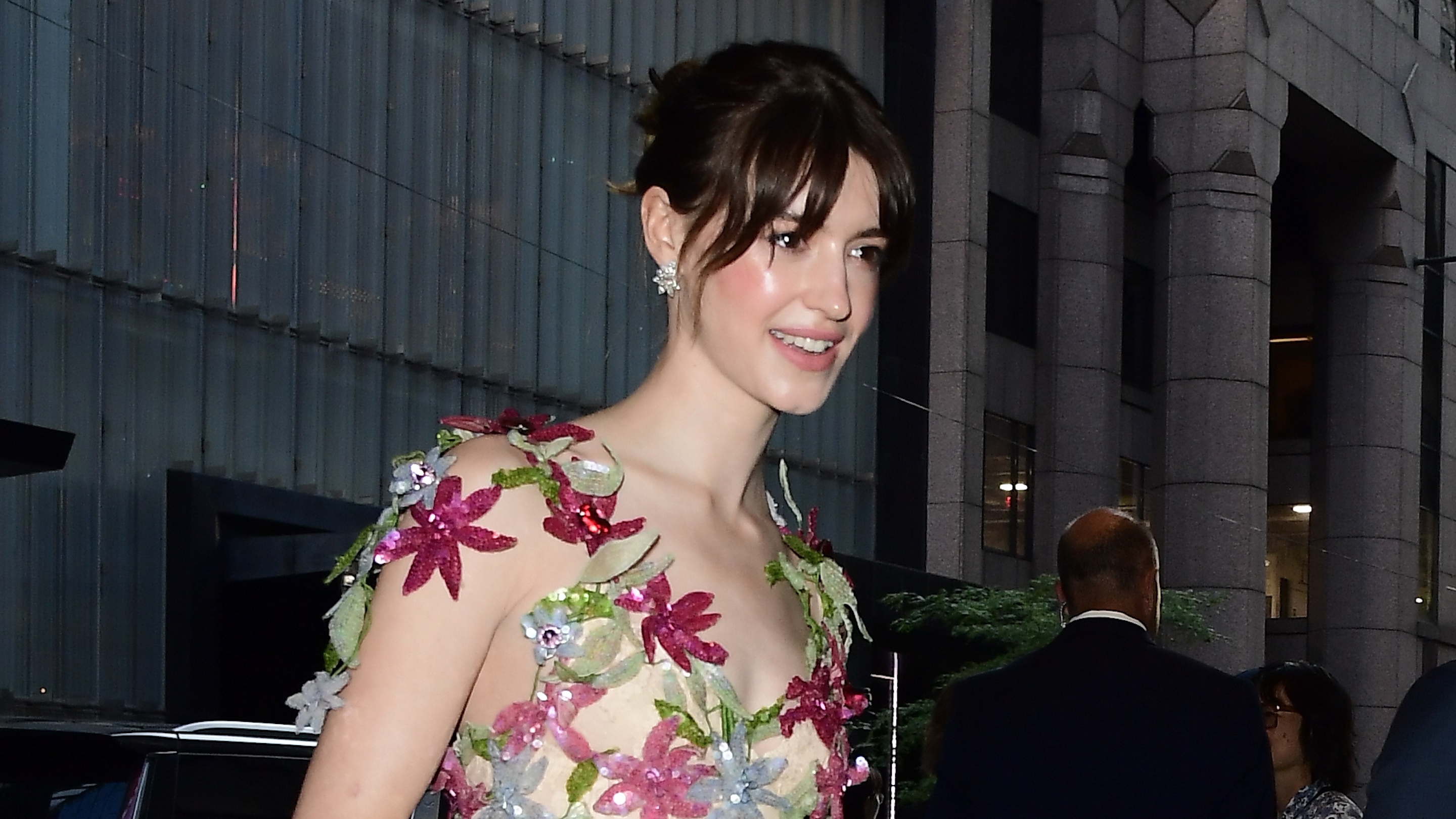 Daisy Edgar-Jones Pays Homage To "Where The Crawdads Sing" In Gucci