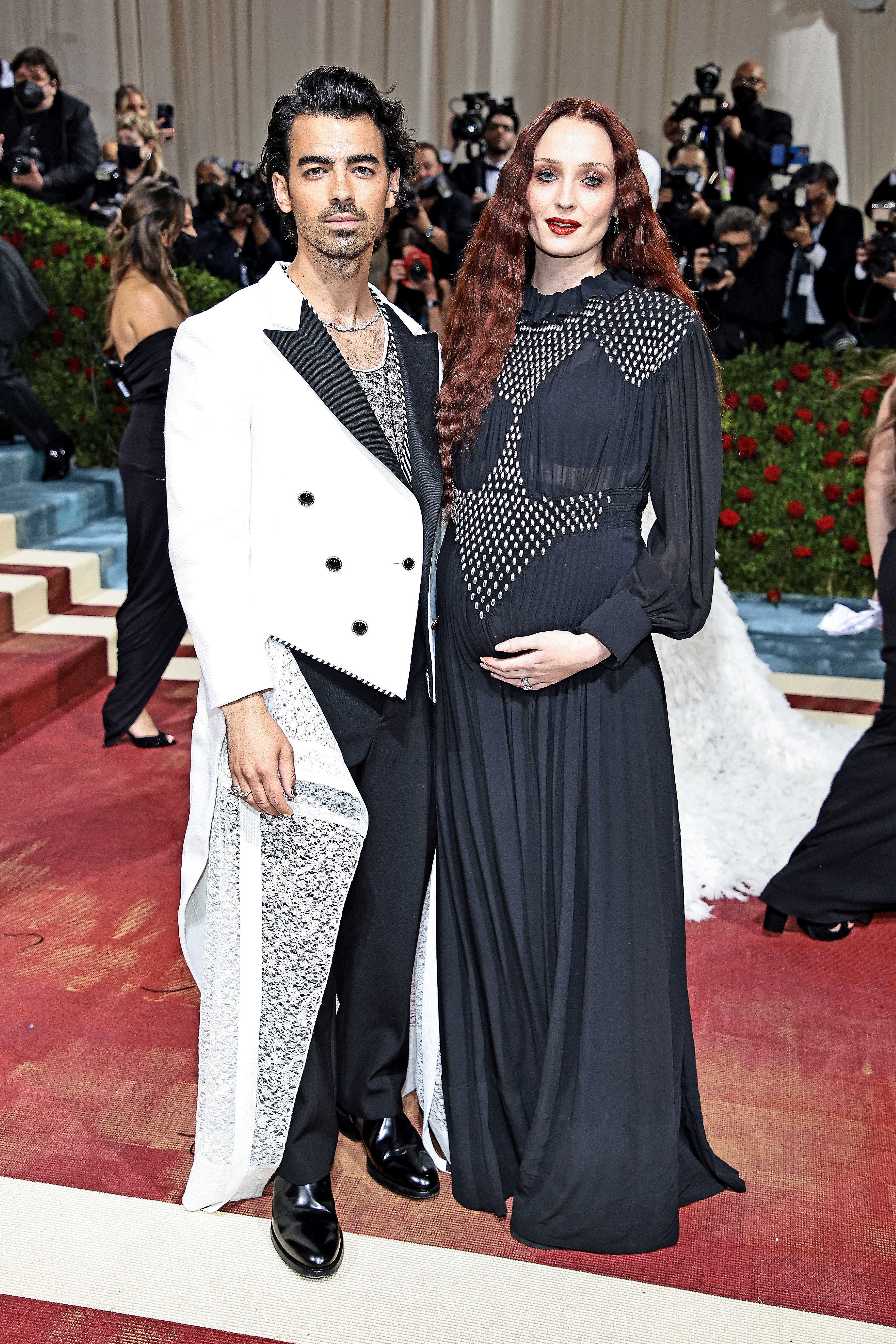 Sophie Turner and Joe Jonas Walk the Red Carpet in Louis Vuitton