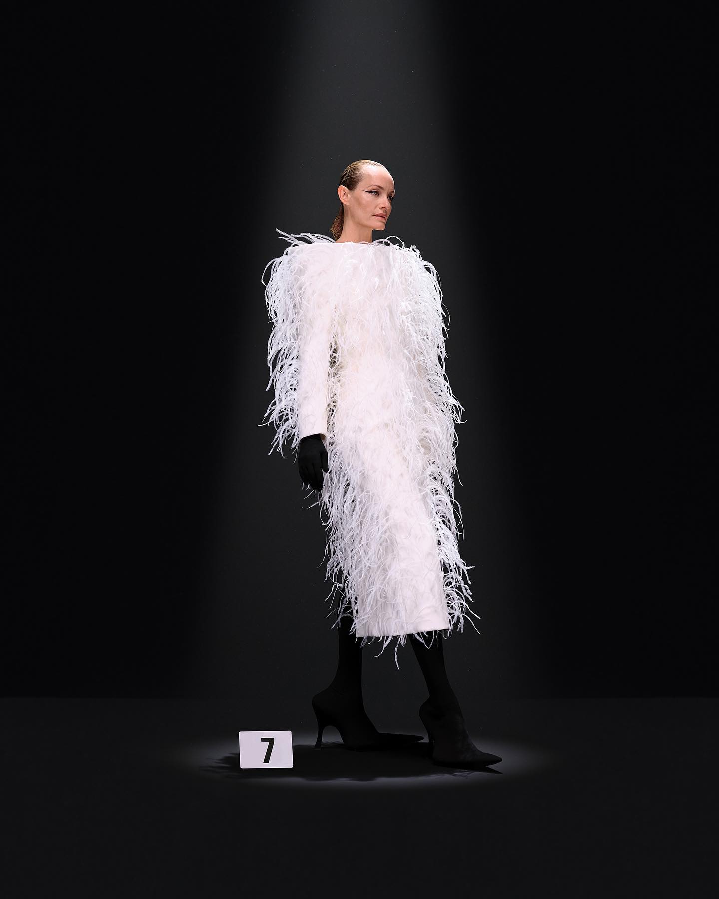 Balenciaga-Haute-Couture-FW23-Look-7