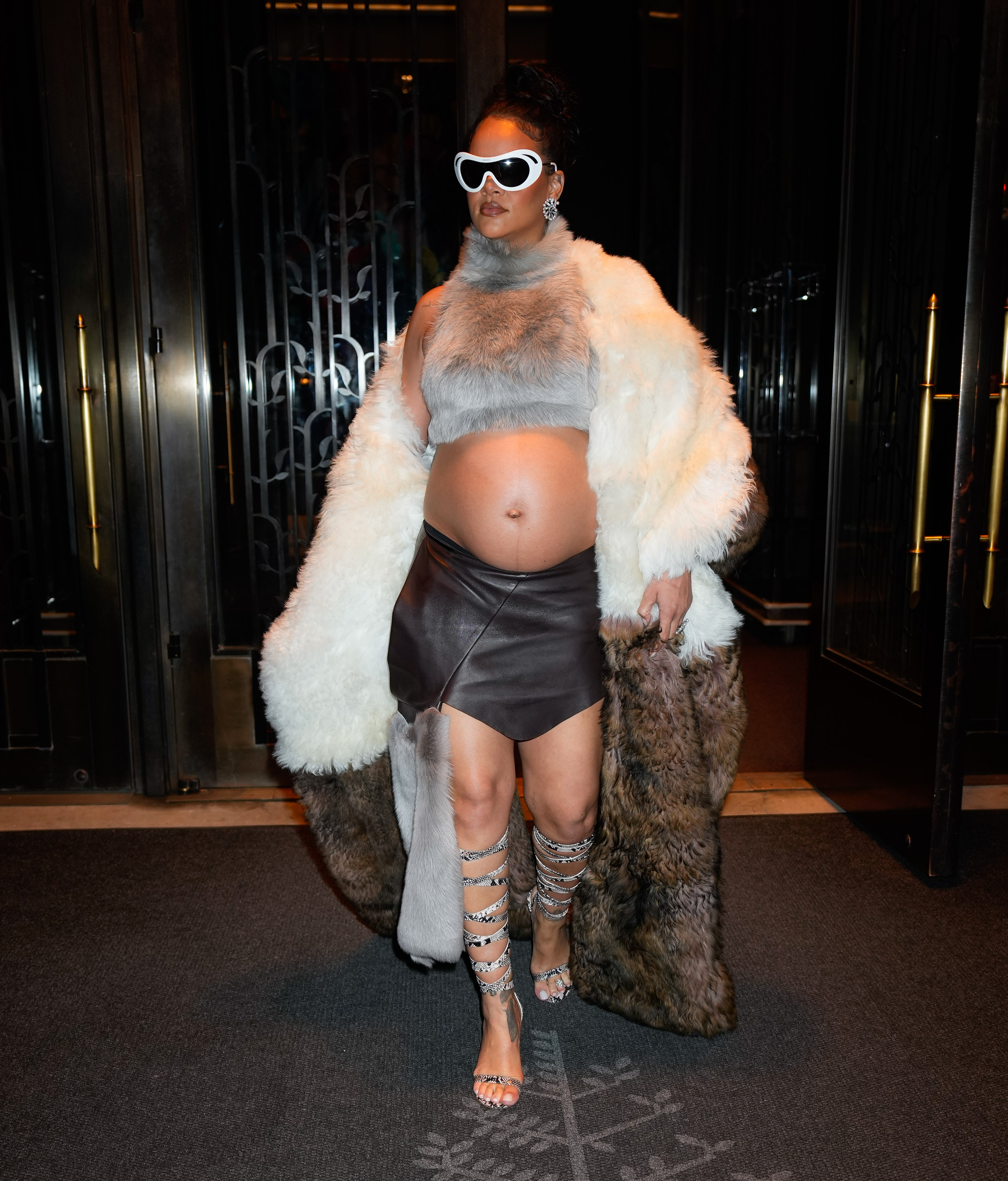 Rihanna-Maternity-Fashion