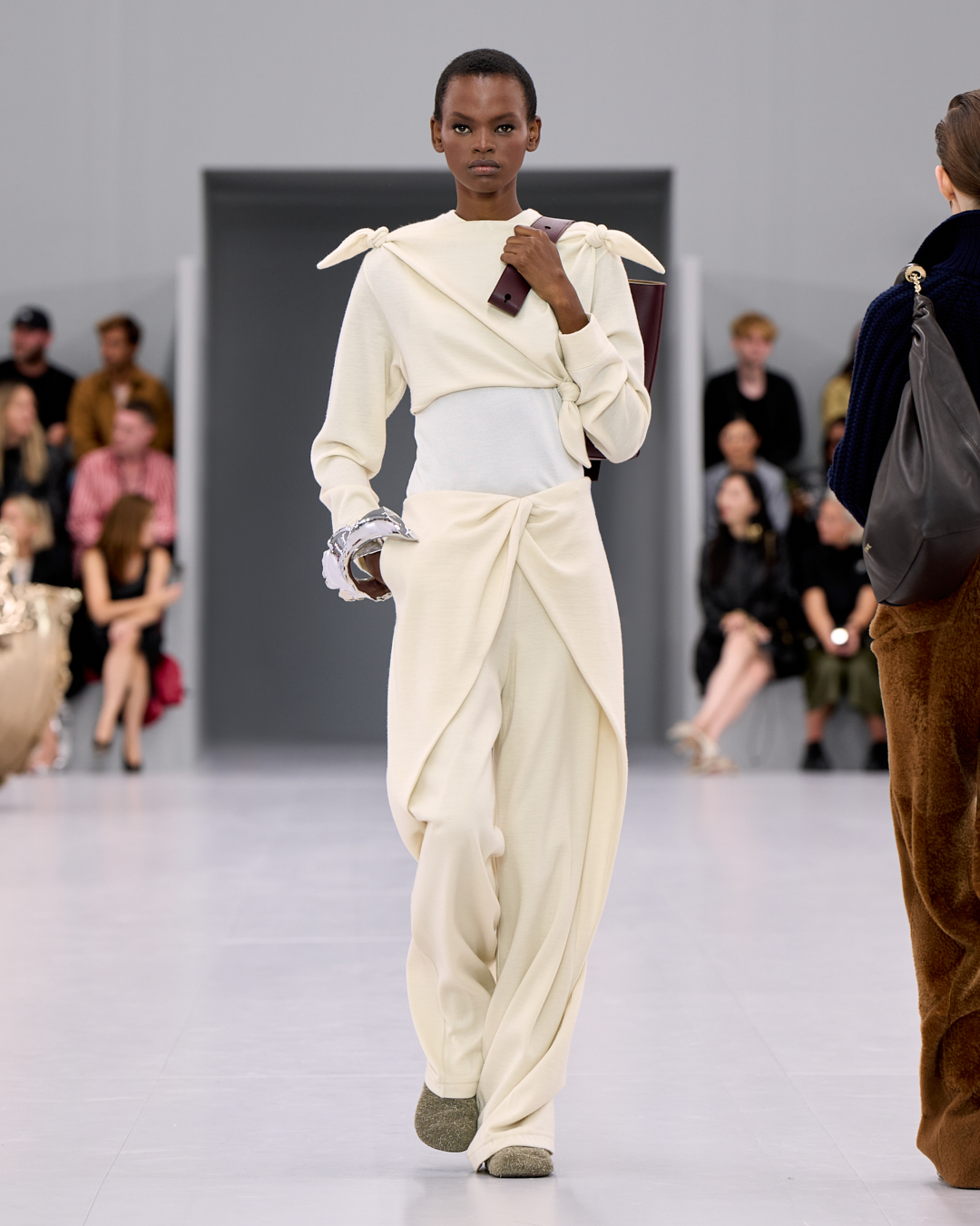 Jonathan Anderson Embraces Normcore at Loewe for Spring 2024
