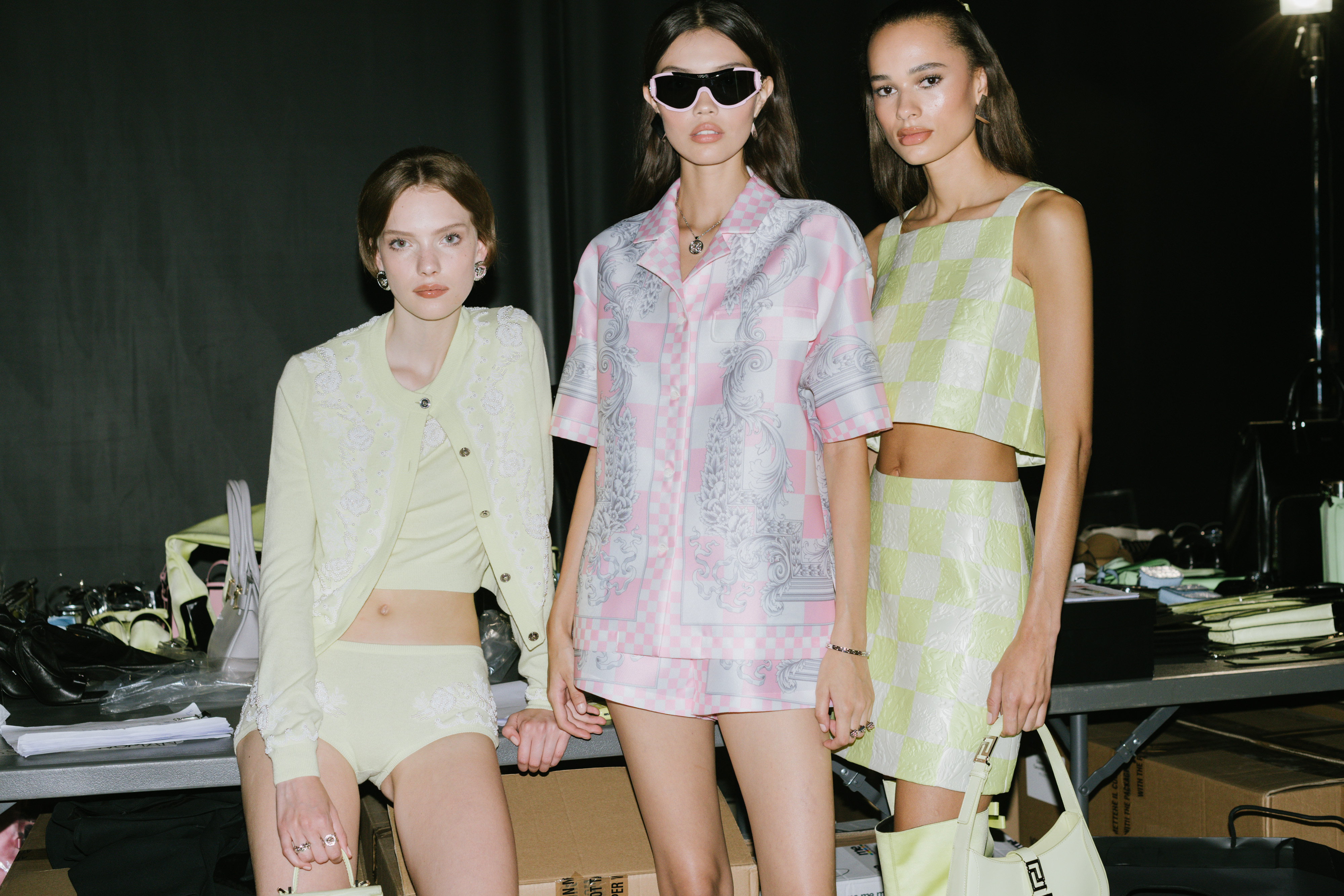 Versace Spring 2023 Ready-to-Wear Collection  Fashion week, Versace  fashion, Ready to wear