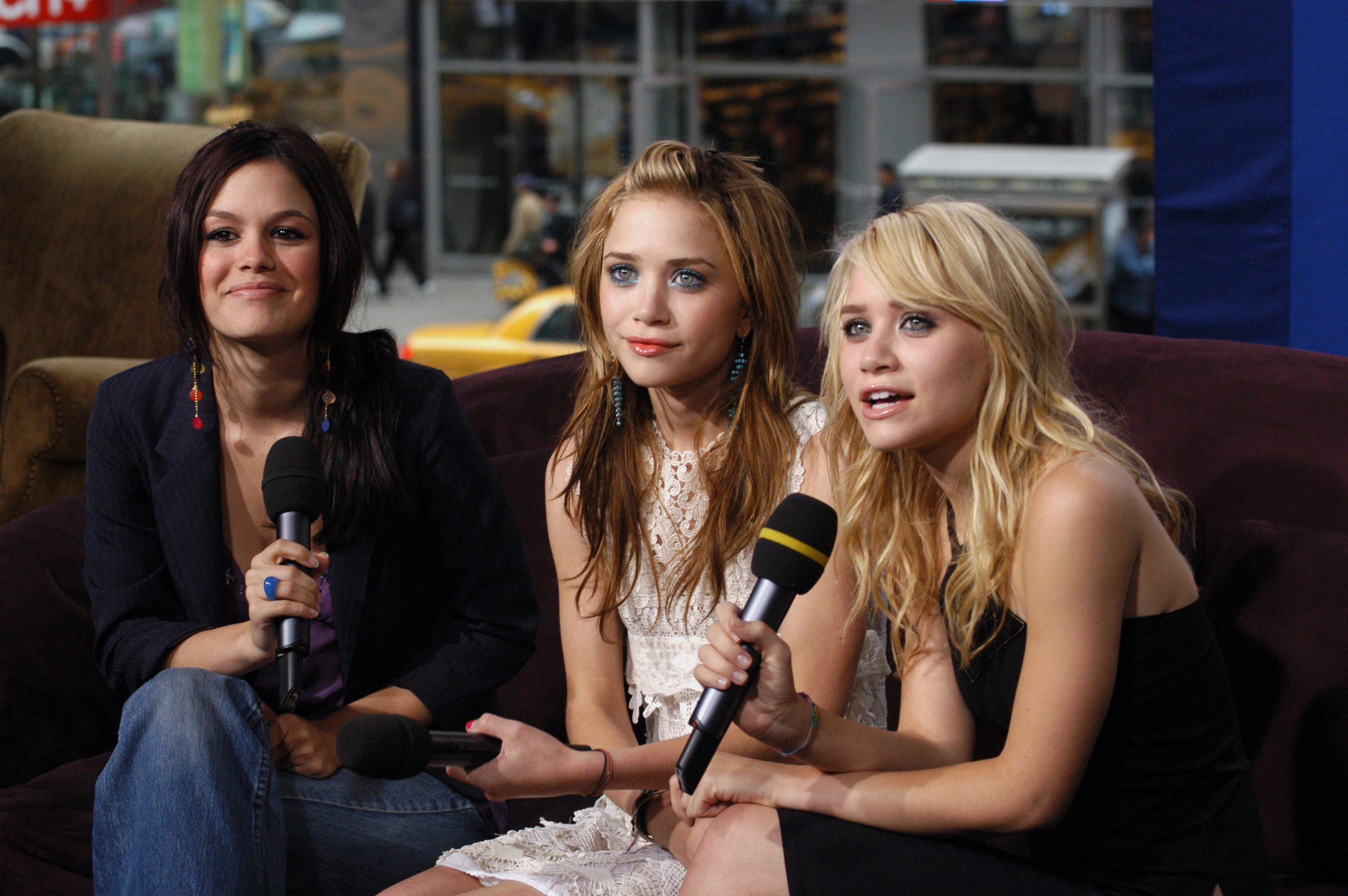 rachel-bilson-olsen-twins