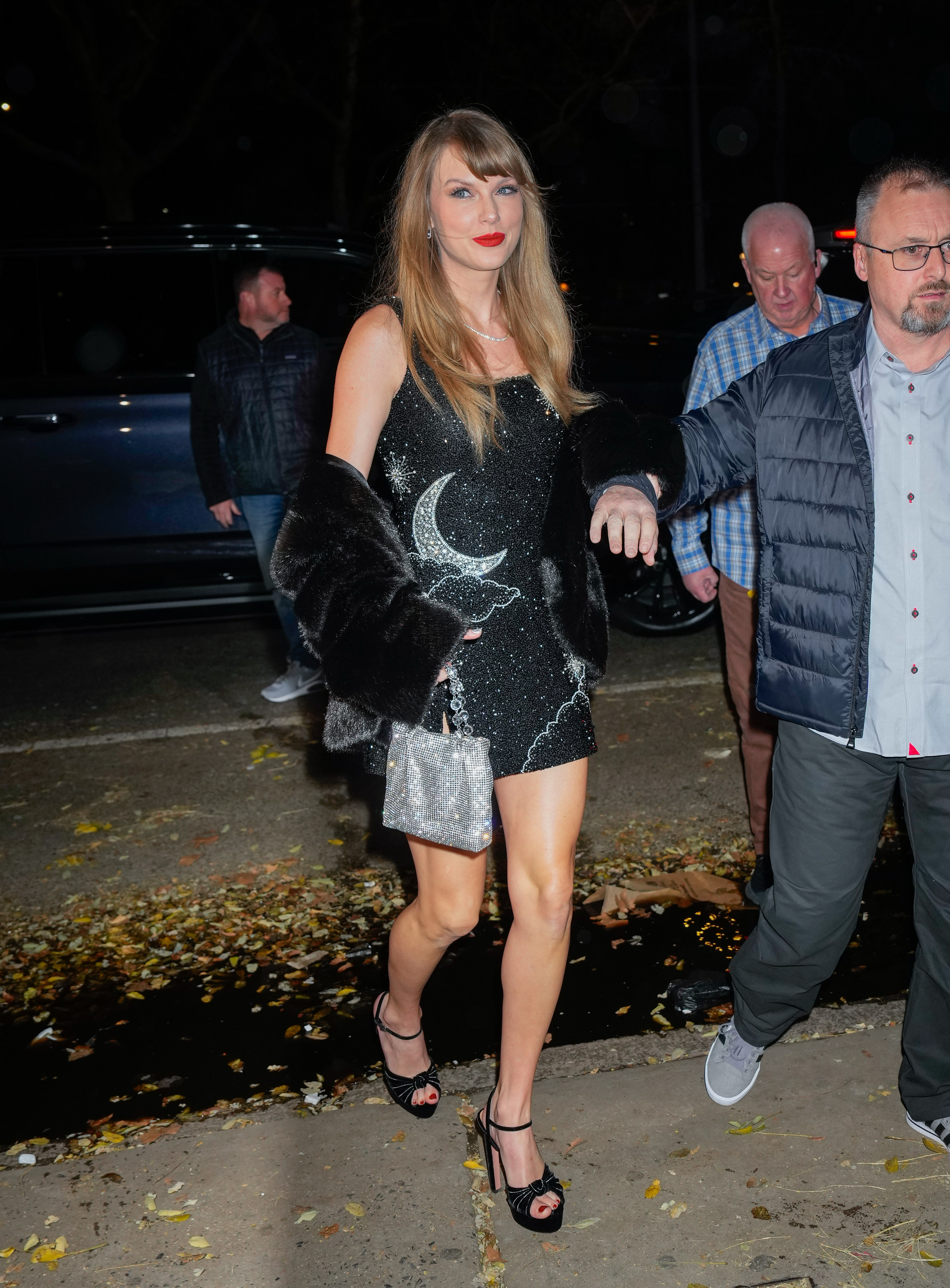 Taylor-Swift-Birthday-Dress