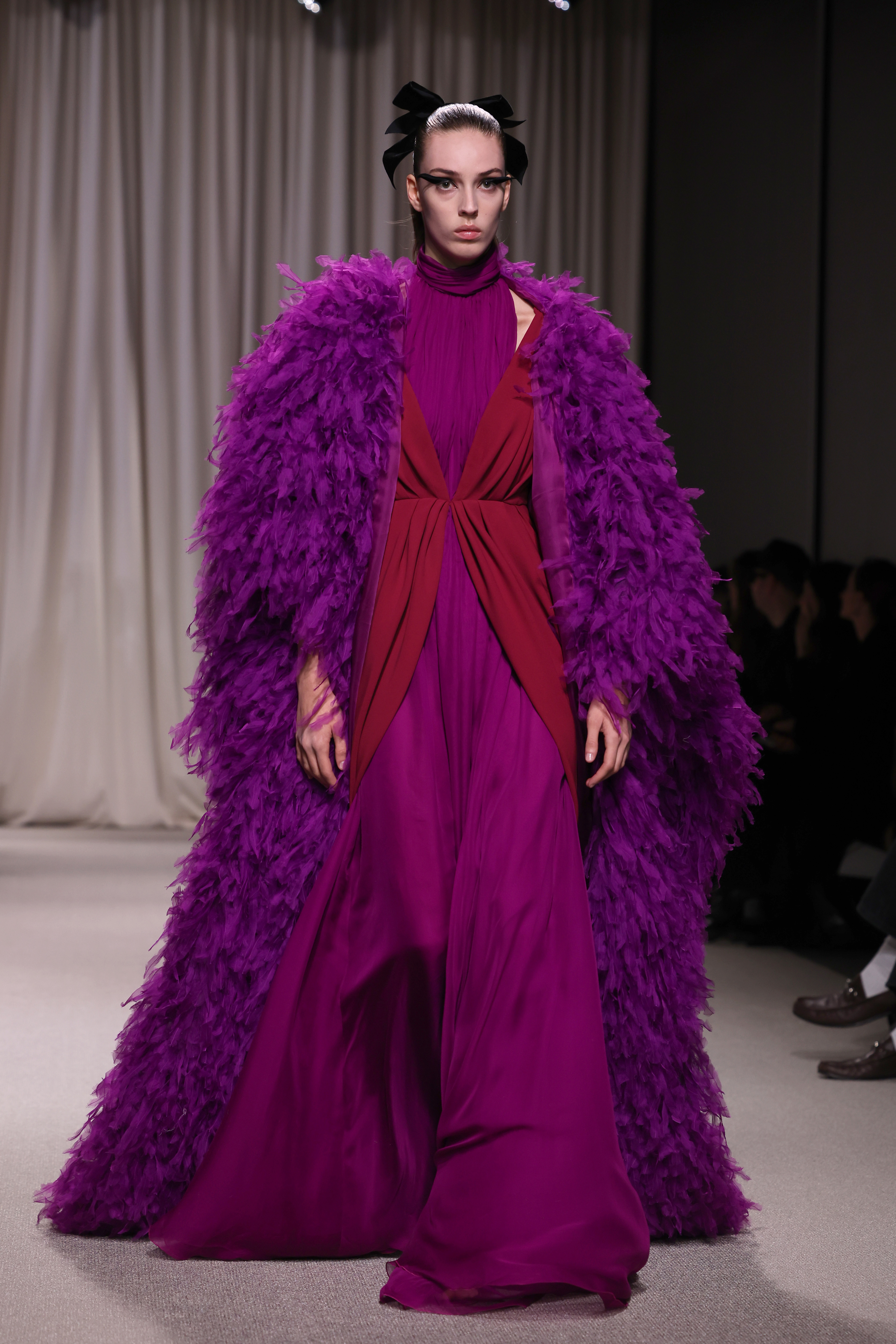 Giambattista Valli: Giambattista Valli Presents His New Haute Couture 24  Collection - Luxferity