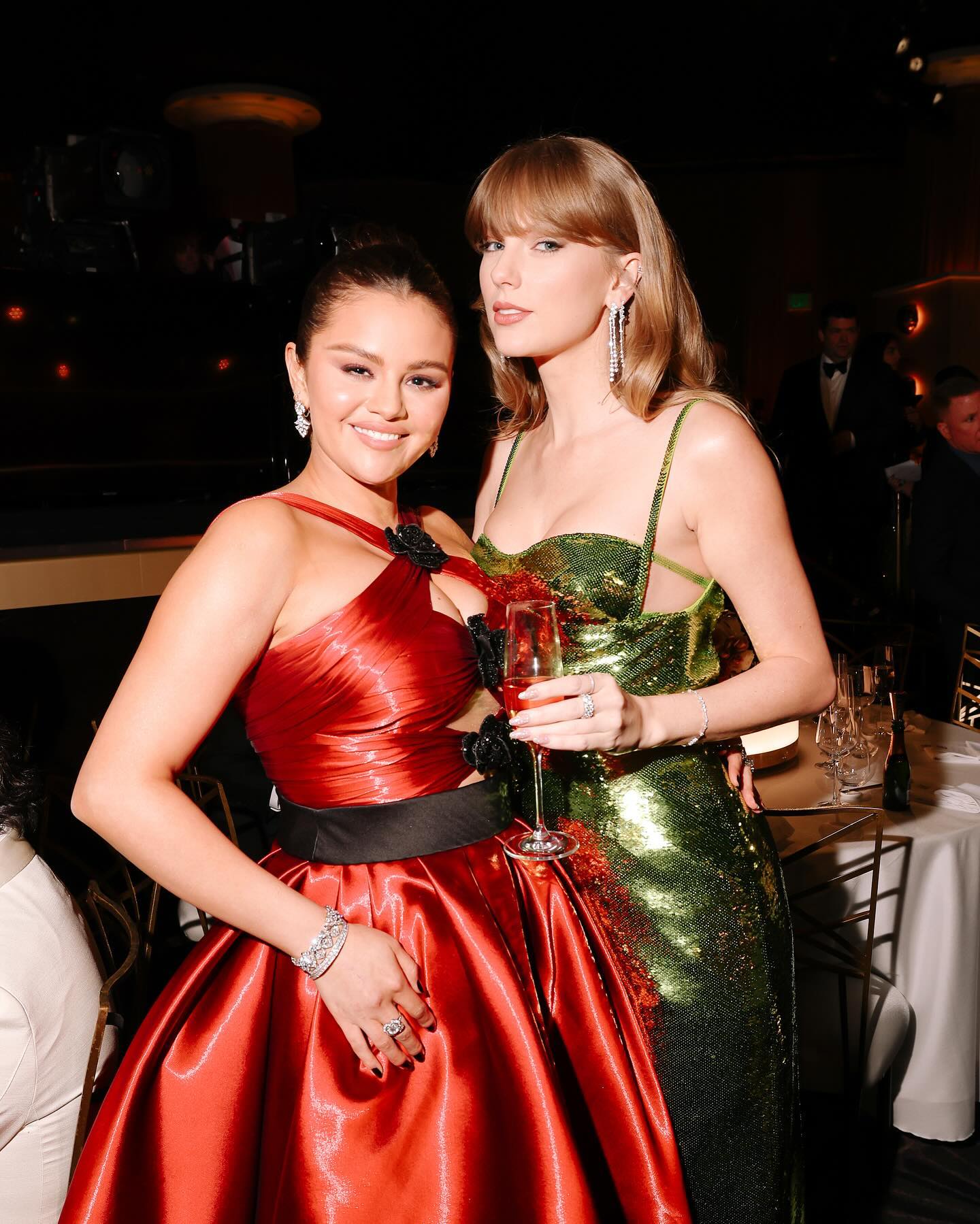 Taylor-Swift-Selena-Gomez-Golden-Globes