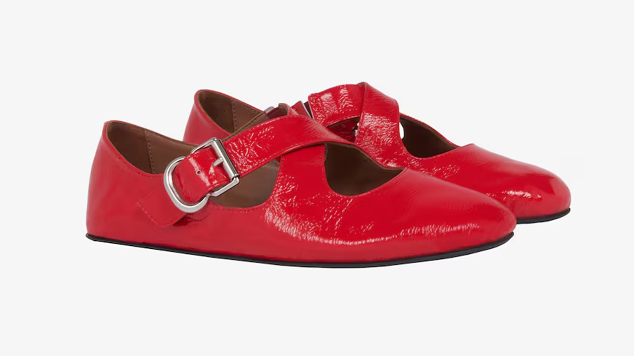 alaia-flats-red
