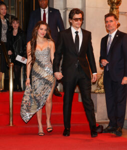 Millie-Bobby-Brown-Jake-Bongiovi