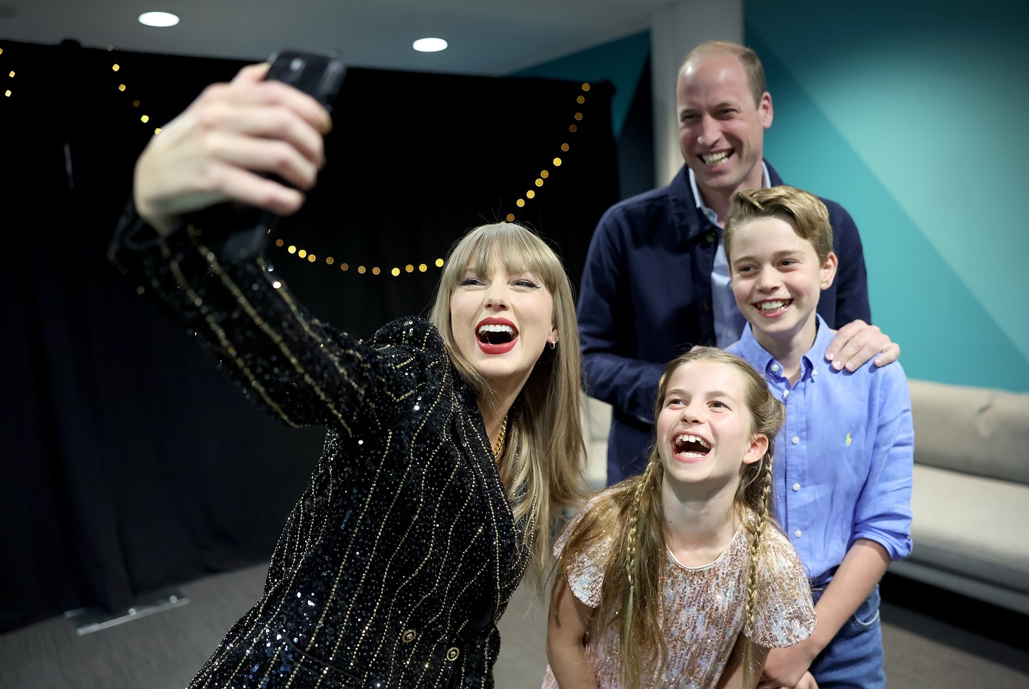 Taylor-Swift-Royal-Family