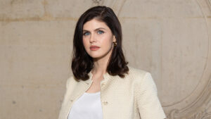 alexandra-daddario-pregnant