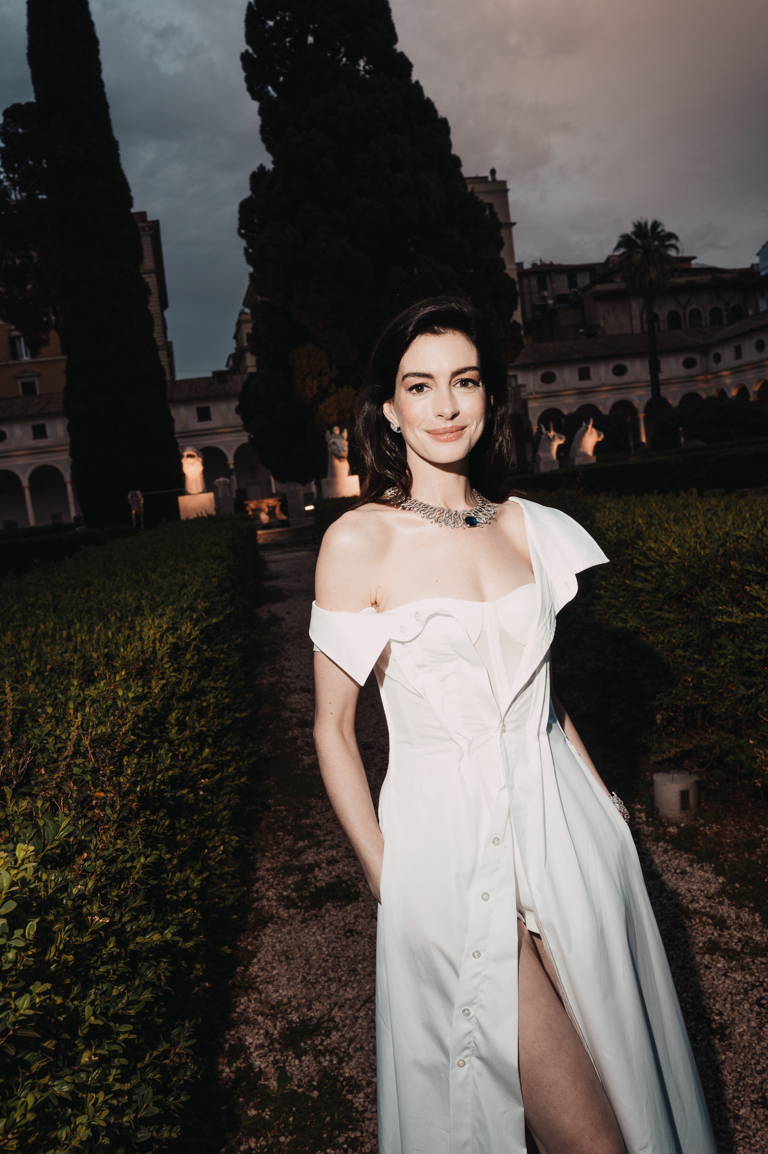 Anne-Hathaway-Zac-Posen-Gap