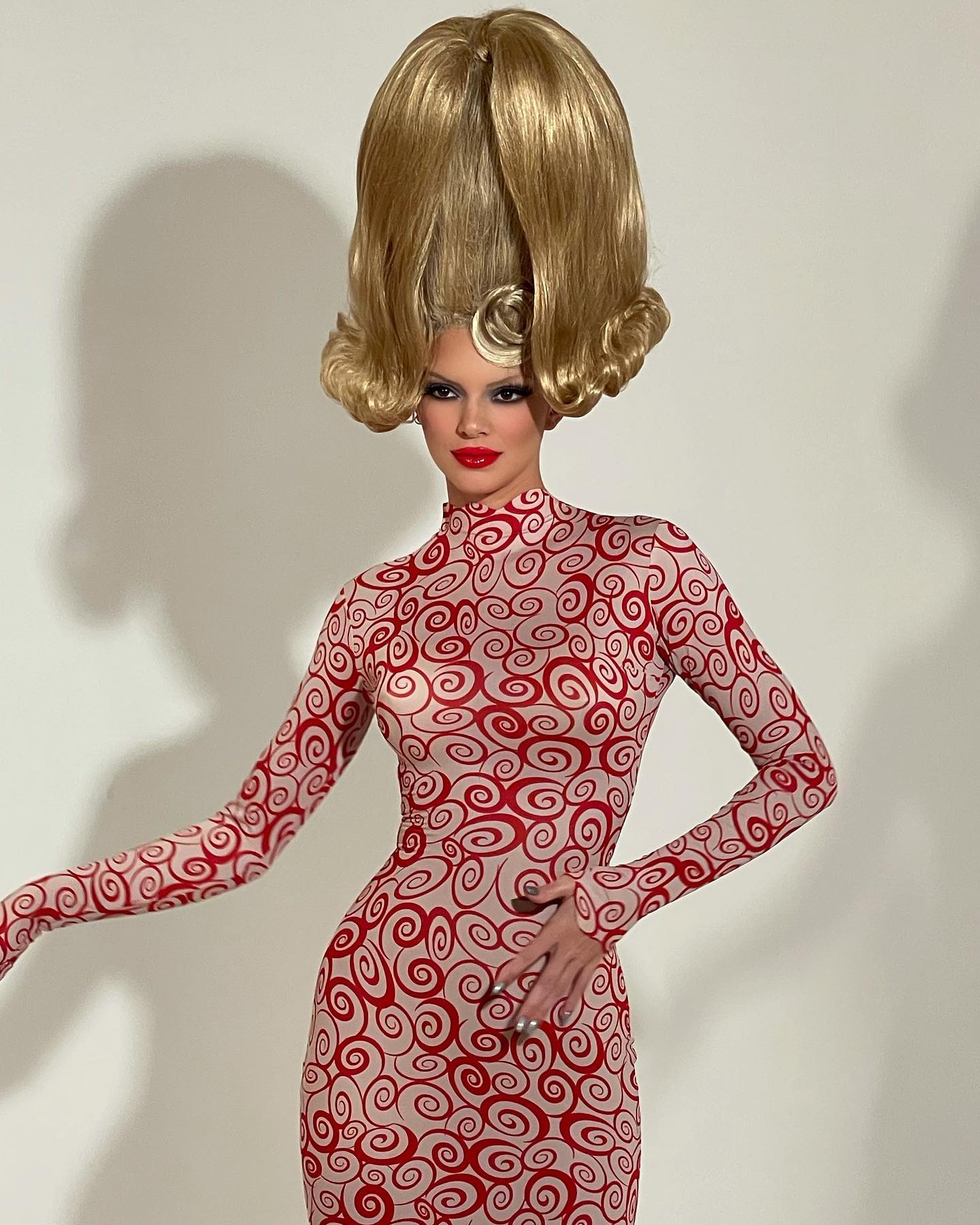 Kendall-Jenner-Blonde-2021