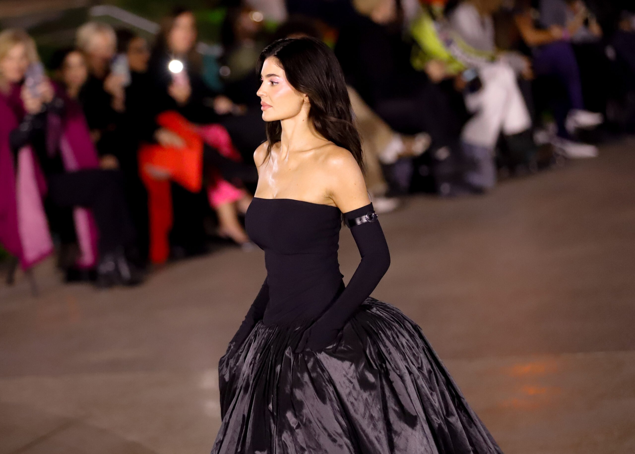 kylie-jenner-disneyland-runway