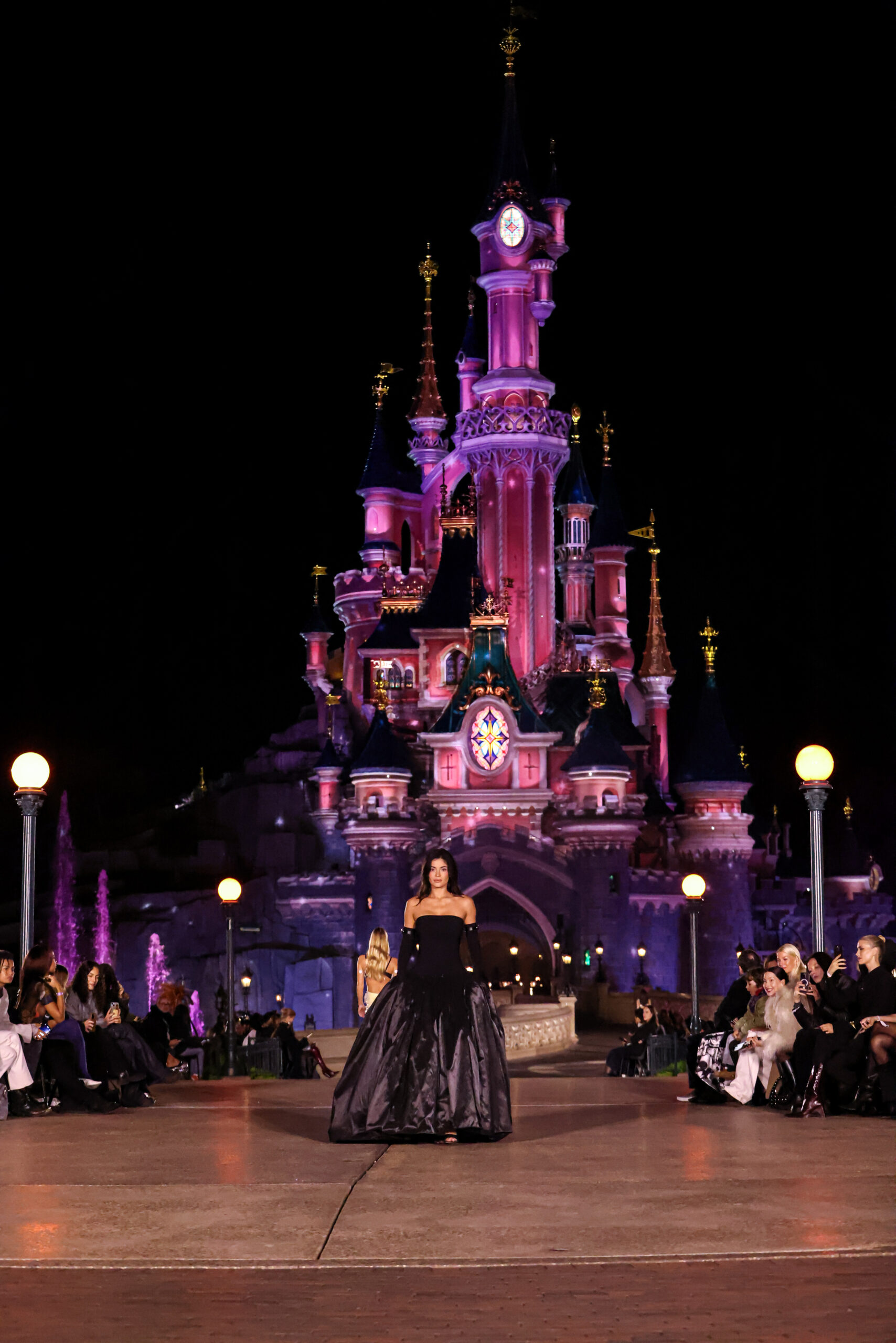 kylie-jenner-disneyland-runway