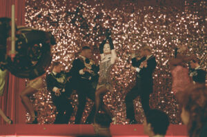 Swarovski_2024-Holiday-Campaign_Ariana-Grande_Behind-the-Scene-