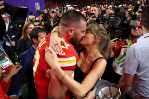 Taylor-Swift-Travis-Kelce
