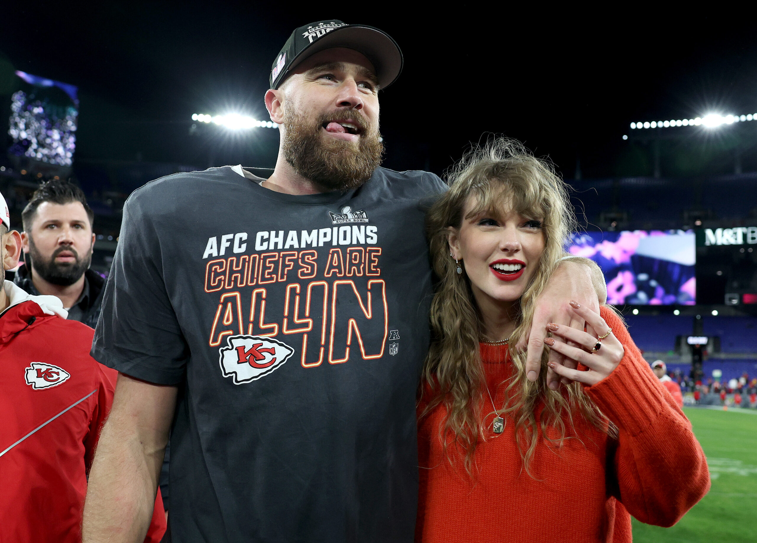 travis-kelce-taylor-swift-chiefs-vs-ravens-2024