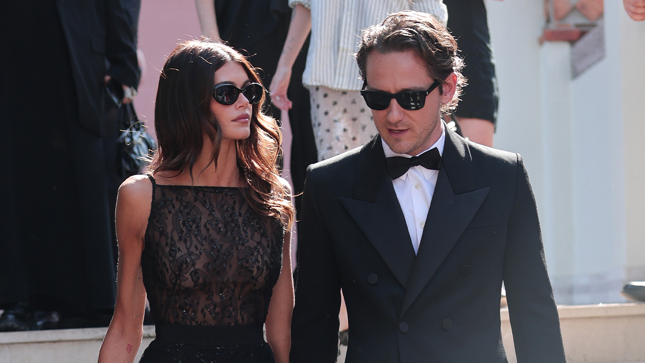 Kaia Gerber & Lewis Pullman Make Their Official Debut At The Venice Film ...