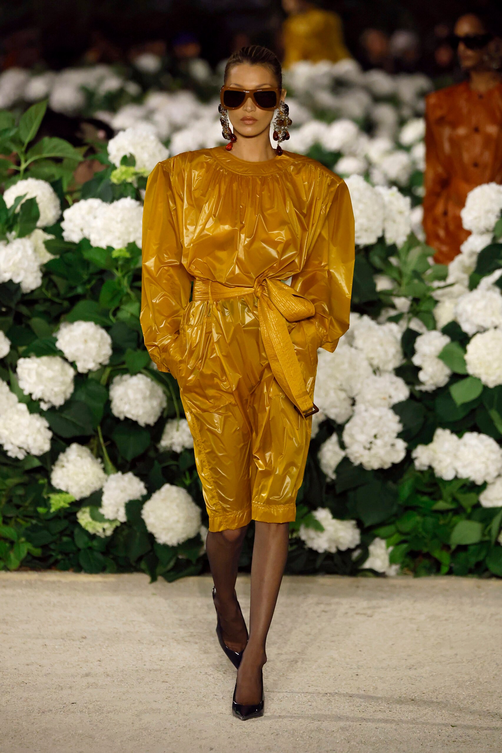 bella-hadid-saint-laurent-ss26