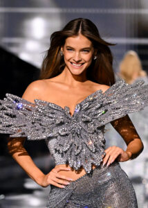 victorias-secret-fashion-show-2025